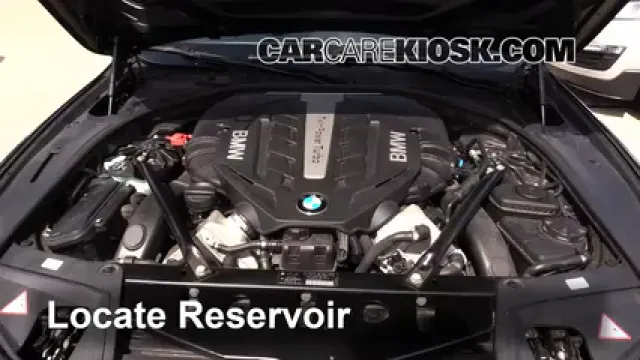 2012 BMW 550i xDrive 4.4L V8 Turbo Liquide essuie-glace Ajouter du liquide